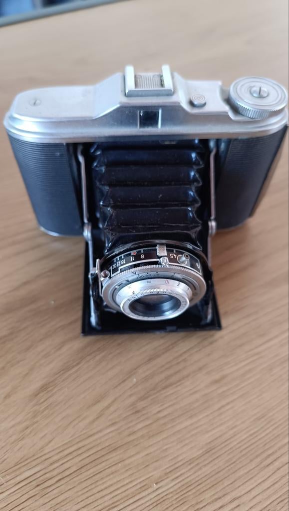 Agfa Isolette analoog fototoestel, Ophalen