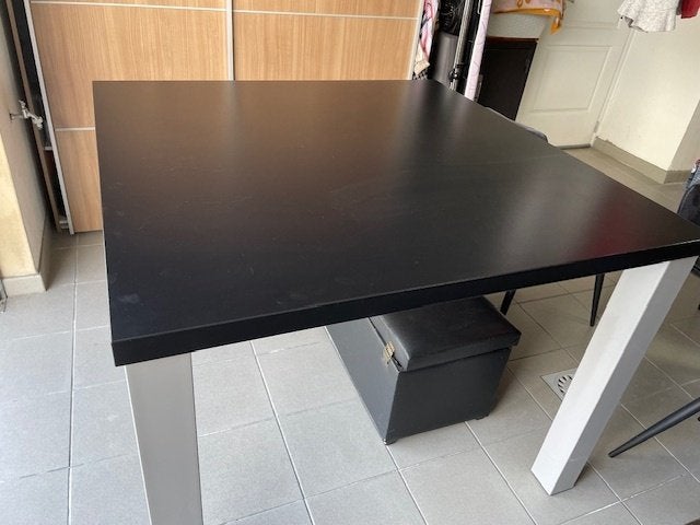 Table Haute, Enlèvement, Utilisé