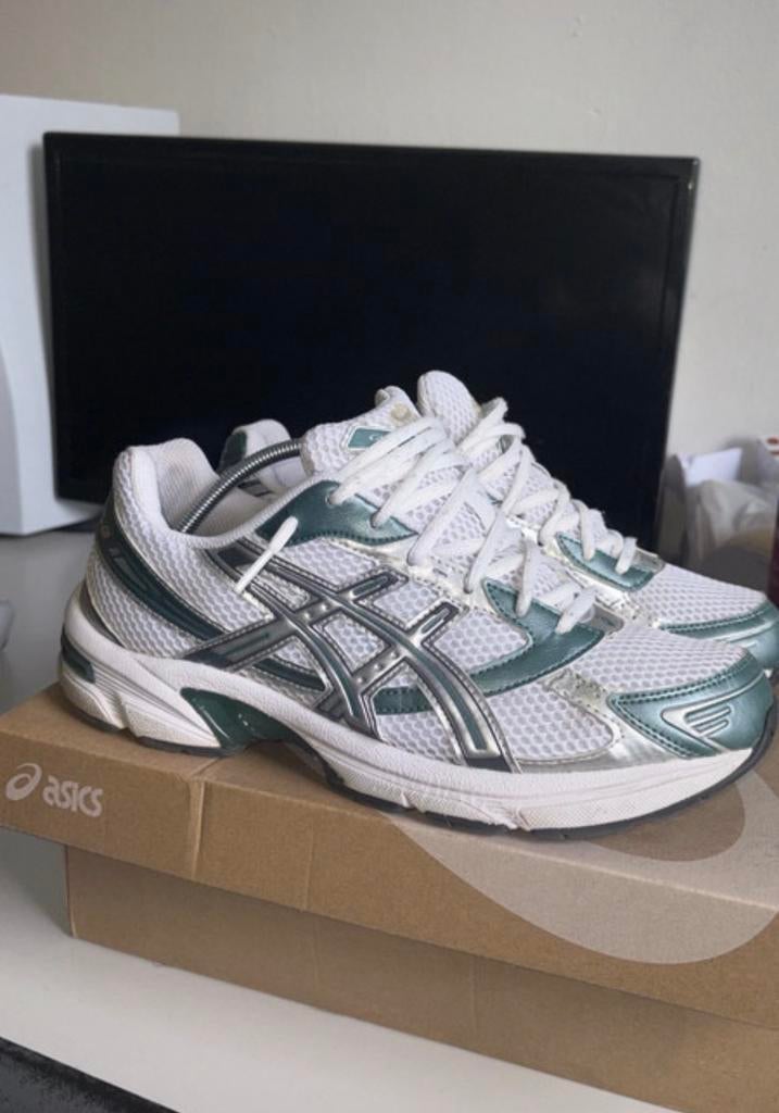 Asics gel 1130 Vert/Blanc, Kleding | Heren, Schoenen, Wit, Ophalen of Verzenden, Zo goed als nieuw, Sneakers