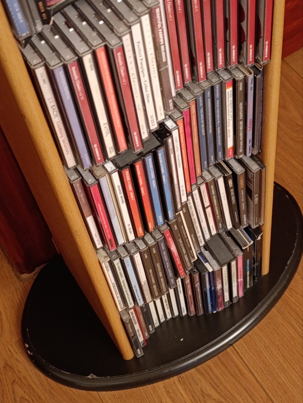 Étagère à CD Gratuit, Huis en Inrichting, Woonaccessoires | Cd- en Dvd-rekken, Ophalen, Cd's