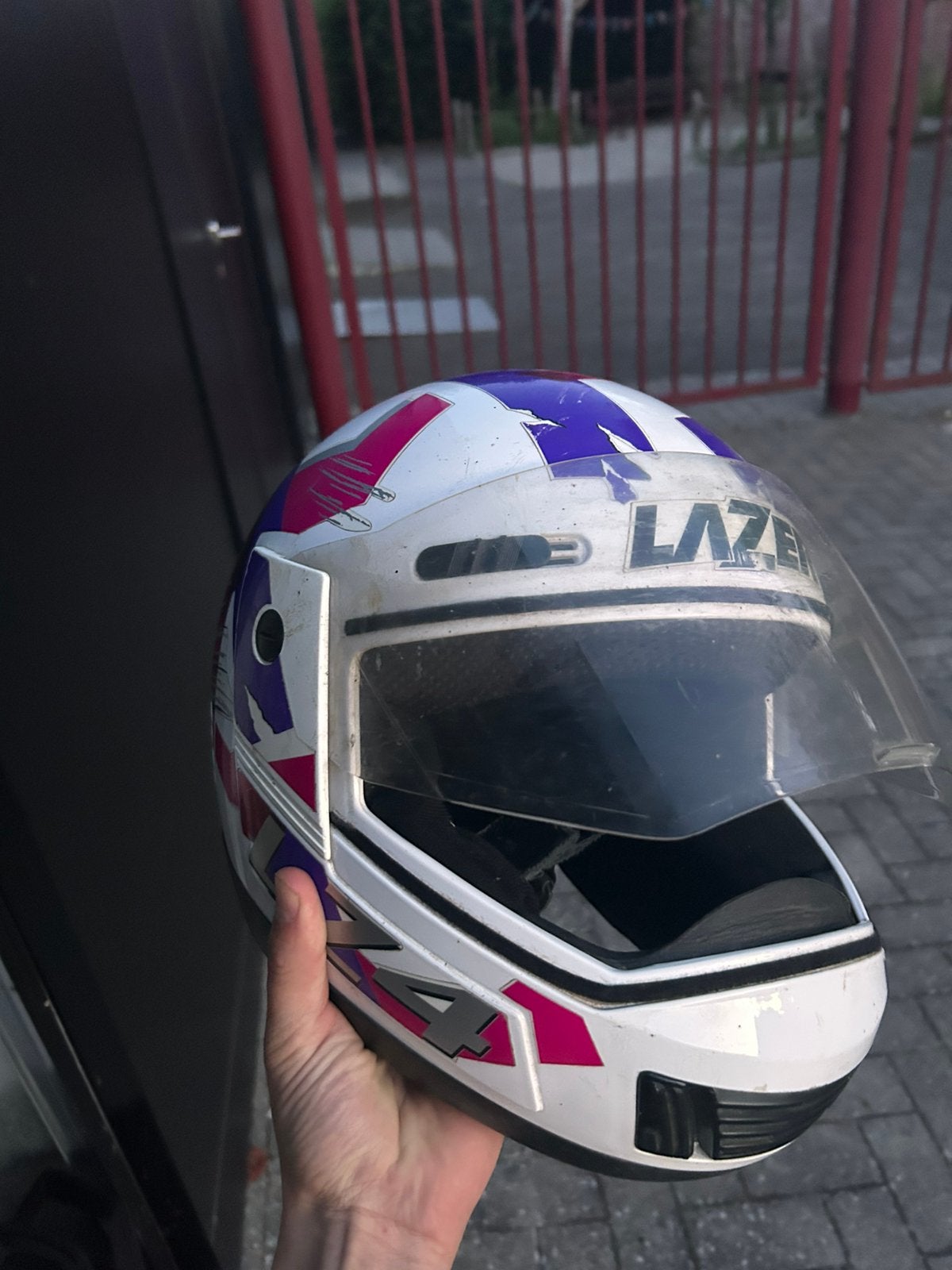 Kinderhelm, Motoren, Ophalen