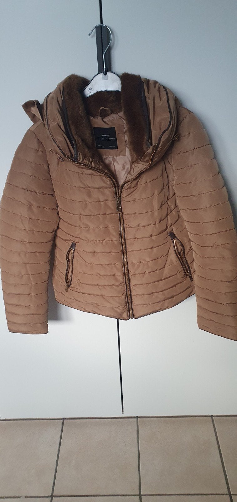jas met dons briun, Enlèvement, Taille 36 (S)