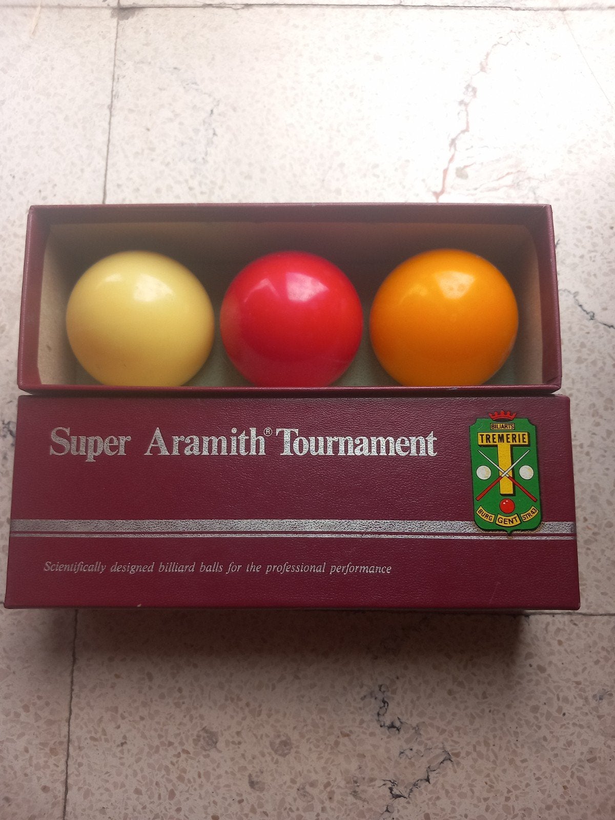 Tournoi de billard Super Aramith, boules caramboles Tremerie, Enlèvement