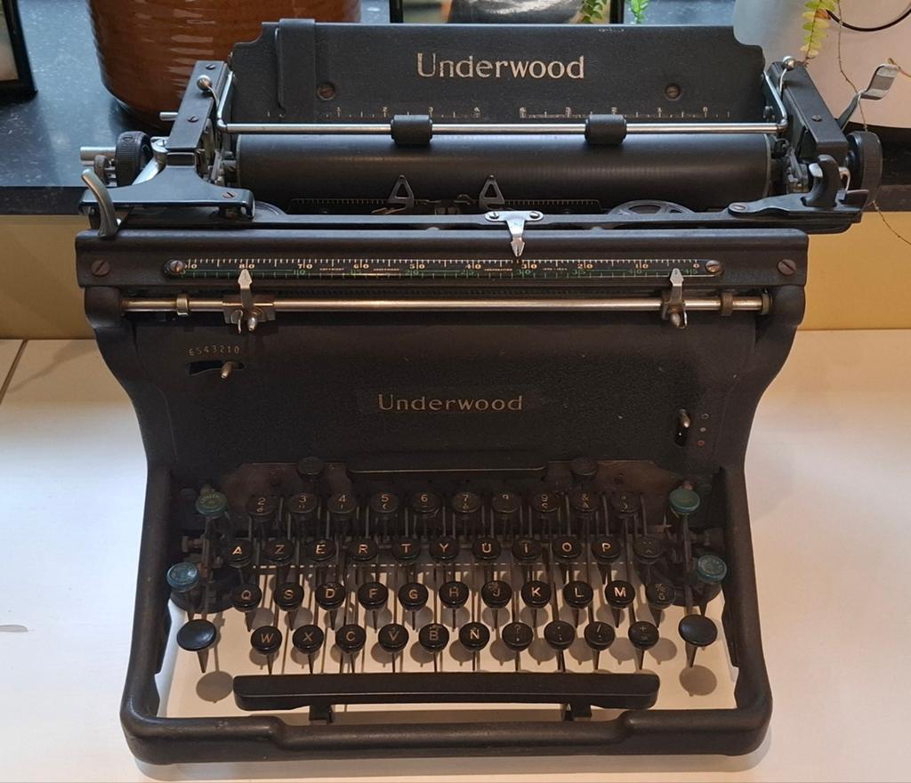 Vintage/retro typemachine Underwood, Diversen, Typemachines, Ophalen, Gebruikt