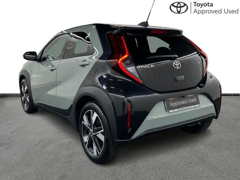 Toyota Aygo 116hp HEV Pulse | carplay, Autos, Euro 6, Noir, 5 portes, Automatique