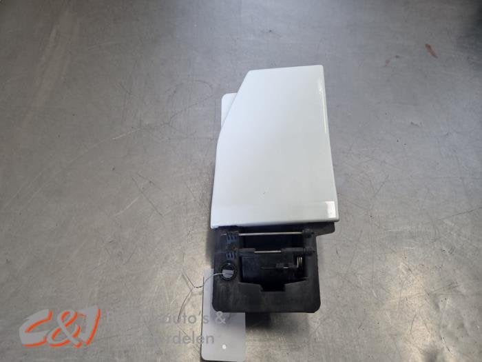 Tank Klep van een Nissan NV300 (OV369), Gebruikt, -, -, Ophalen of Verzenden