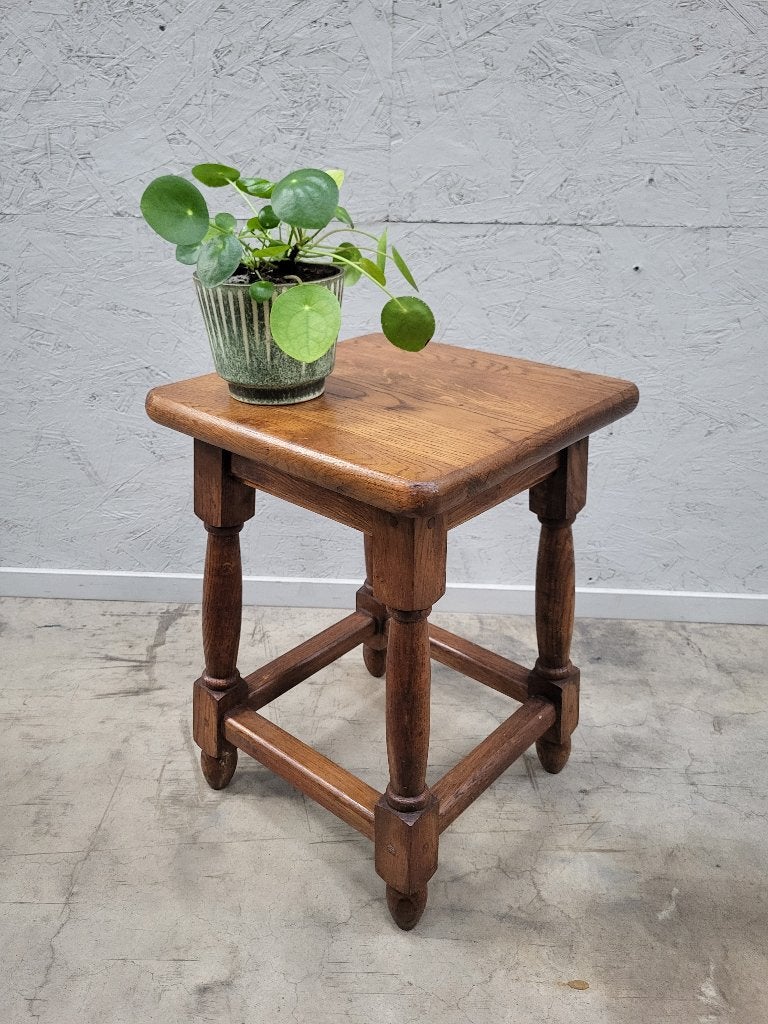 Houten bijzettafeltje of plantentafel landelijke stijl,, Antiek en Kunst, Ophalen