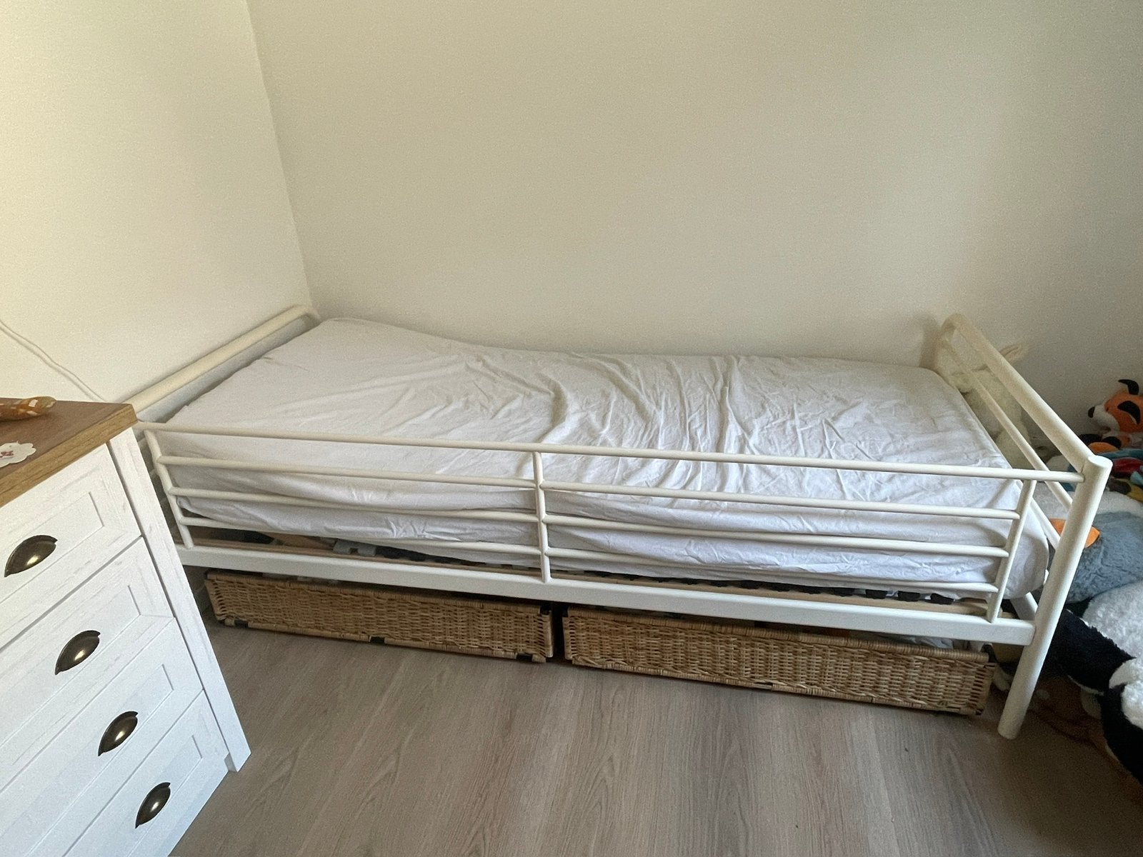Cadre de lit en fer pour 1 personne (90x200), 90 cm, Beige, Une personne, Enlèvement