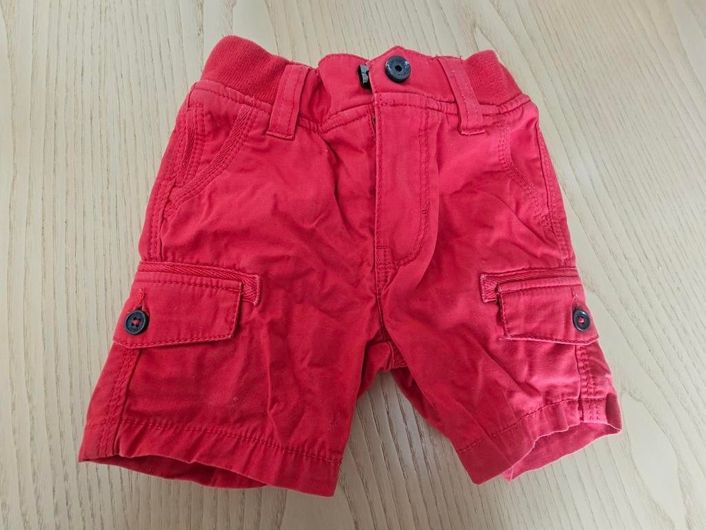 Supermooi shortje BOSS - 6M, Kinderen en Baby's, Babykleding | Maat 68, Verzenden, Boss, Broekje