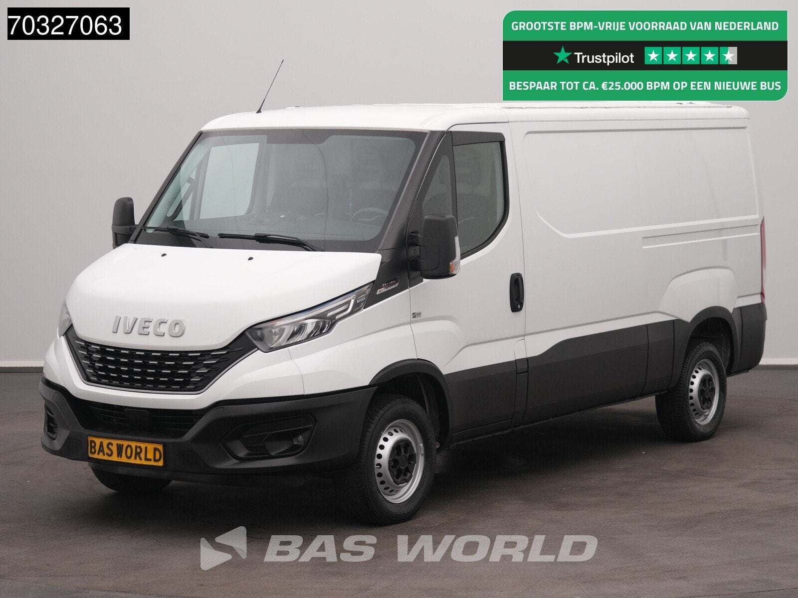 Iveco Daily 35S18 3.0L Automaat Laag Dak L2H1 3,5t Trekhaak, Automaat, Stof, Gebruikt, Euro 6