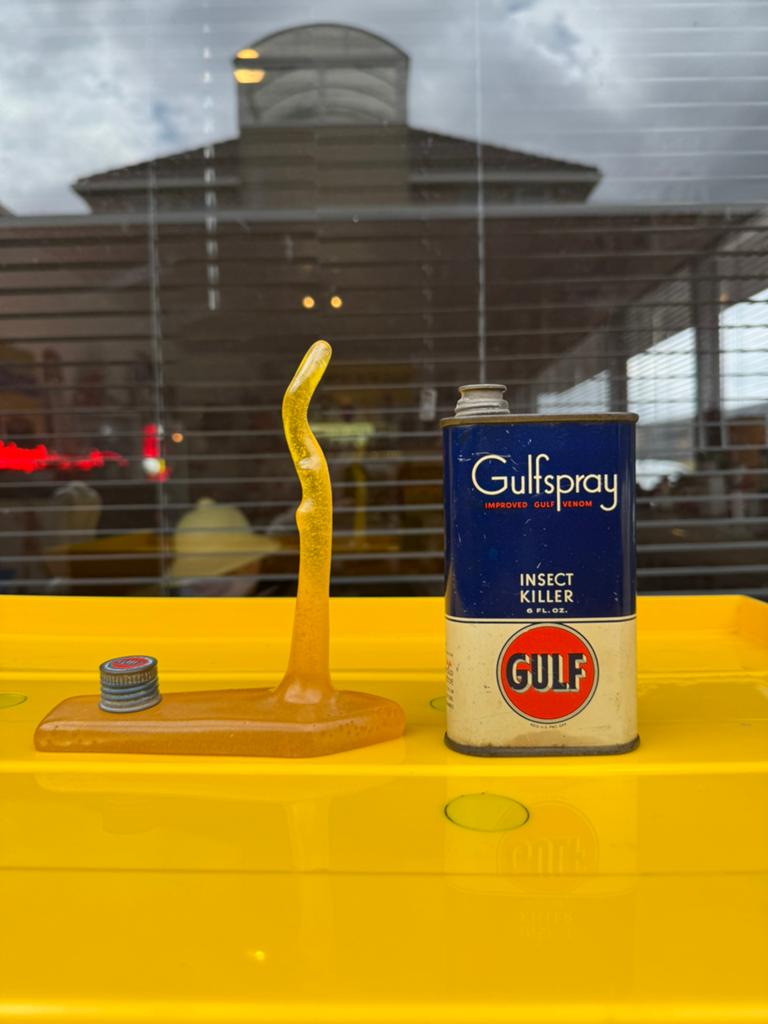 Gulf oud olie blikje met druppel display, Verzamelen, Ophalen of Verzenden, Gebruikt, Reclamebord