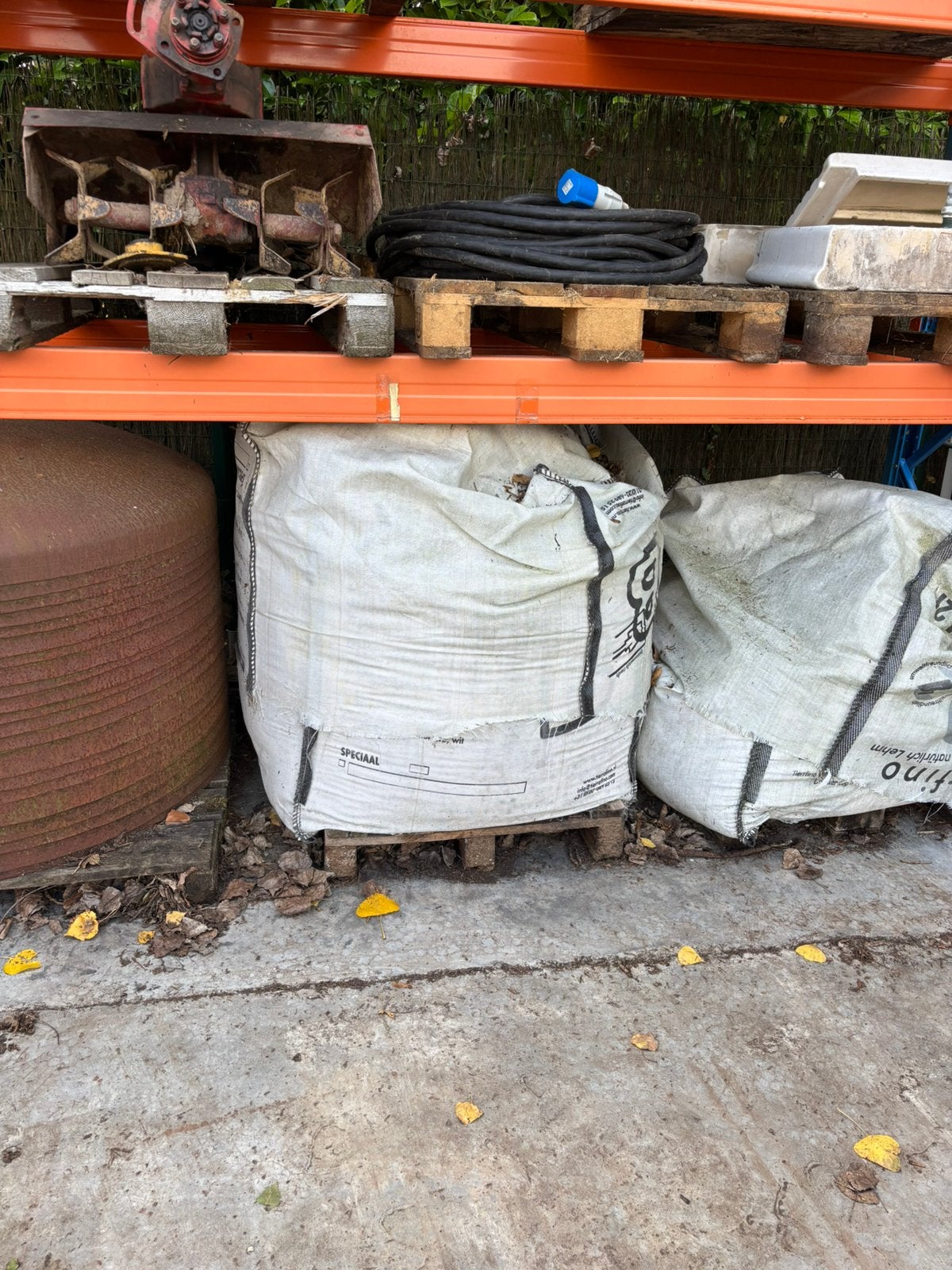 1 big pack witte leempleister met stro Tierrafino, Doe-het-zelf en Bouw, Ophalen, Zo goed als nieuw