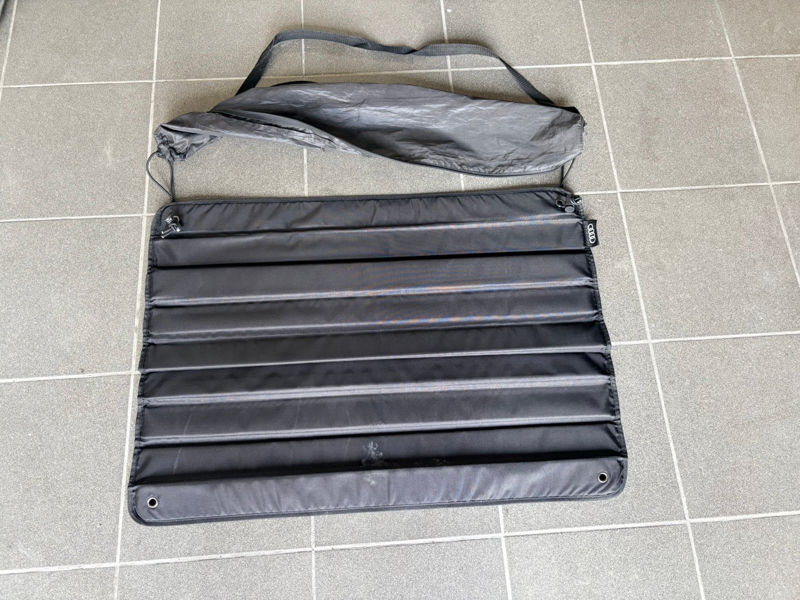 Originele Audi bumperbeschermer / uitrolbare laadbescherming, Ophalen, Zo goed als nieuw