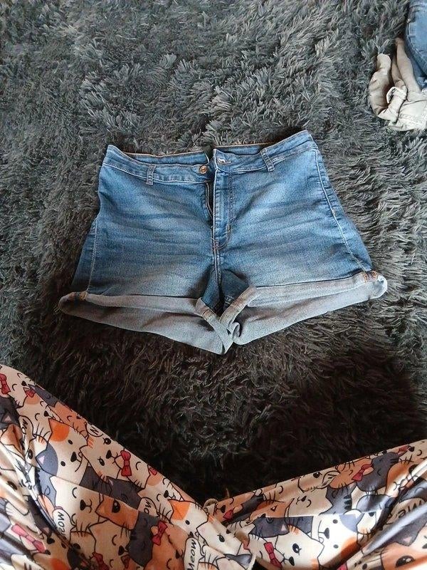Short en jean H&M, taille 44, Vêtements | Femmes, Jeans, H&M, Enlèvement ou Envoi, Comme neuf, Bleu