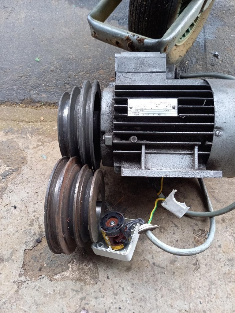 elektrische motor: 380 volt met 2 polies, Bricolage & Construction, Enlèvement