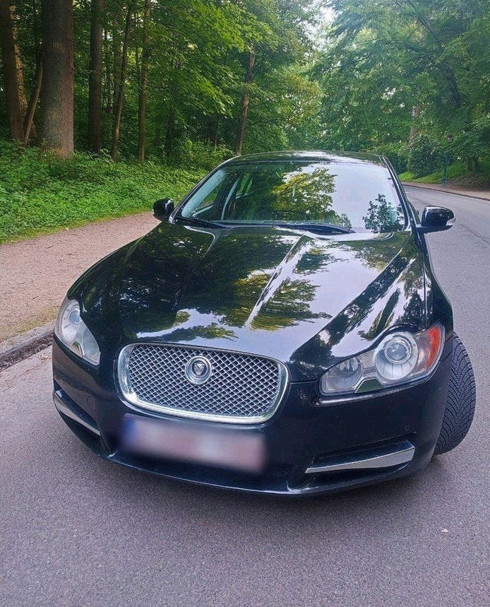 Jaguar XF 2.7 V6 Diesel, pneus neufs, entretien à jour, Automaat, Achterwielaandrijving, Zwart, Zwart