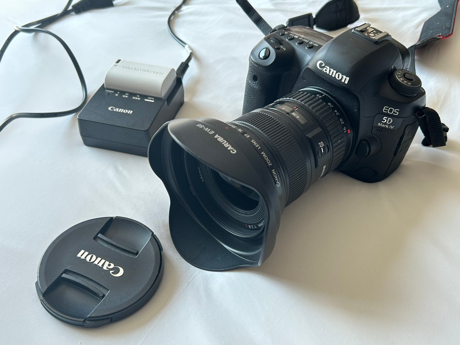Canon eos 5d mark IV + Canon EF 16-35mm f2.8 ii, 30 megapixels, Canon, Zo goed als nieuw, Accu