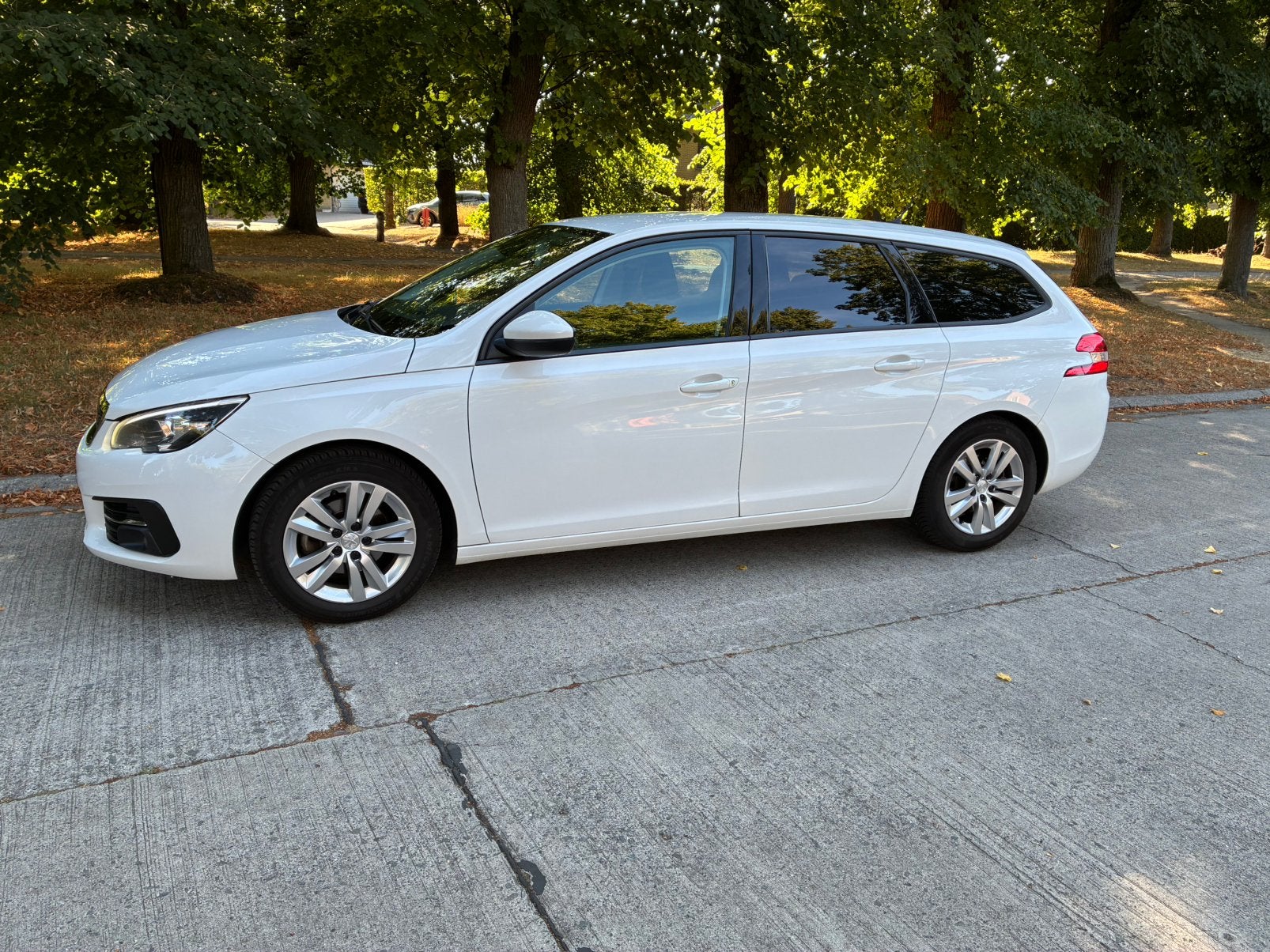 Peugeot 308 SW 1.5 BlueHDi bj-2021, Auto's, Peugeot, Euro 6, Particulier, Te koop, Break