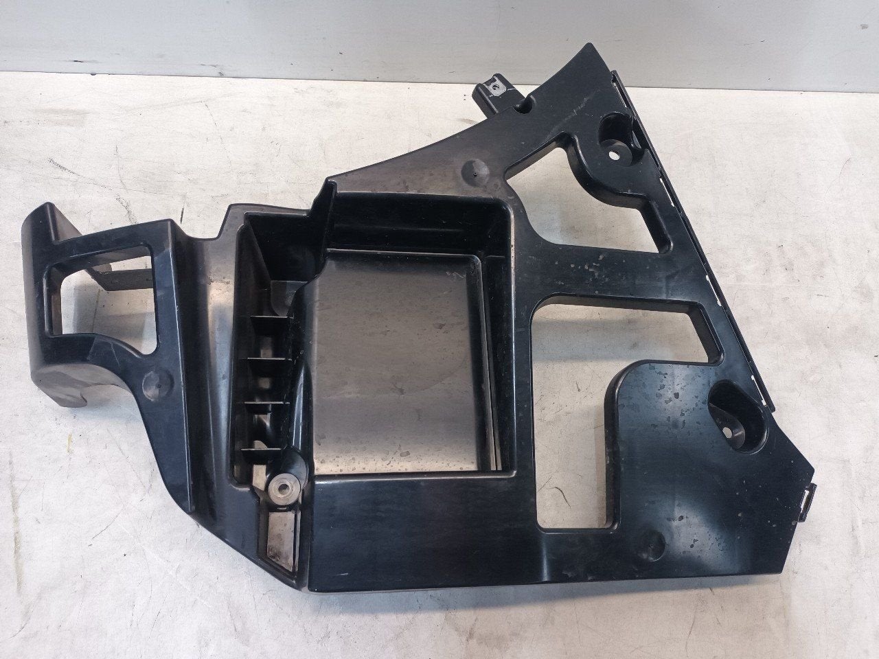 Bumpersteun links achter BMW X5, Onderdelen@venauto.nl, Van der Ven Autorecycling B.V., Gebruikt, Ettenseweg 76, 4706 PB Roosendaal, The Netherlands