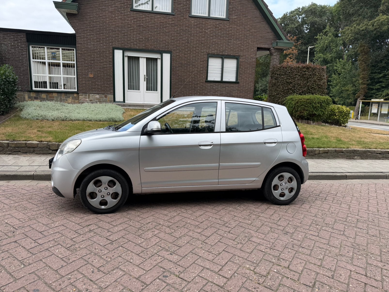 Kia Picanto 1.0i essence 5 portes carpass, Autos, Achat, Boîte manuelle, Entretenue par le concessionnaire, 5 portes