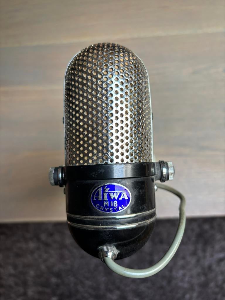Unieke Vintage Aiwa M18 Crystal Microfoon – Op Standaard, Enlèvement, Comme neuf