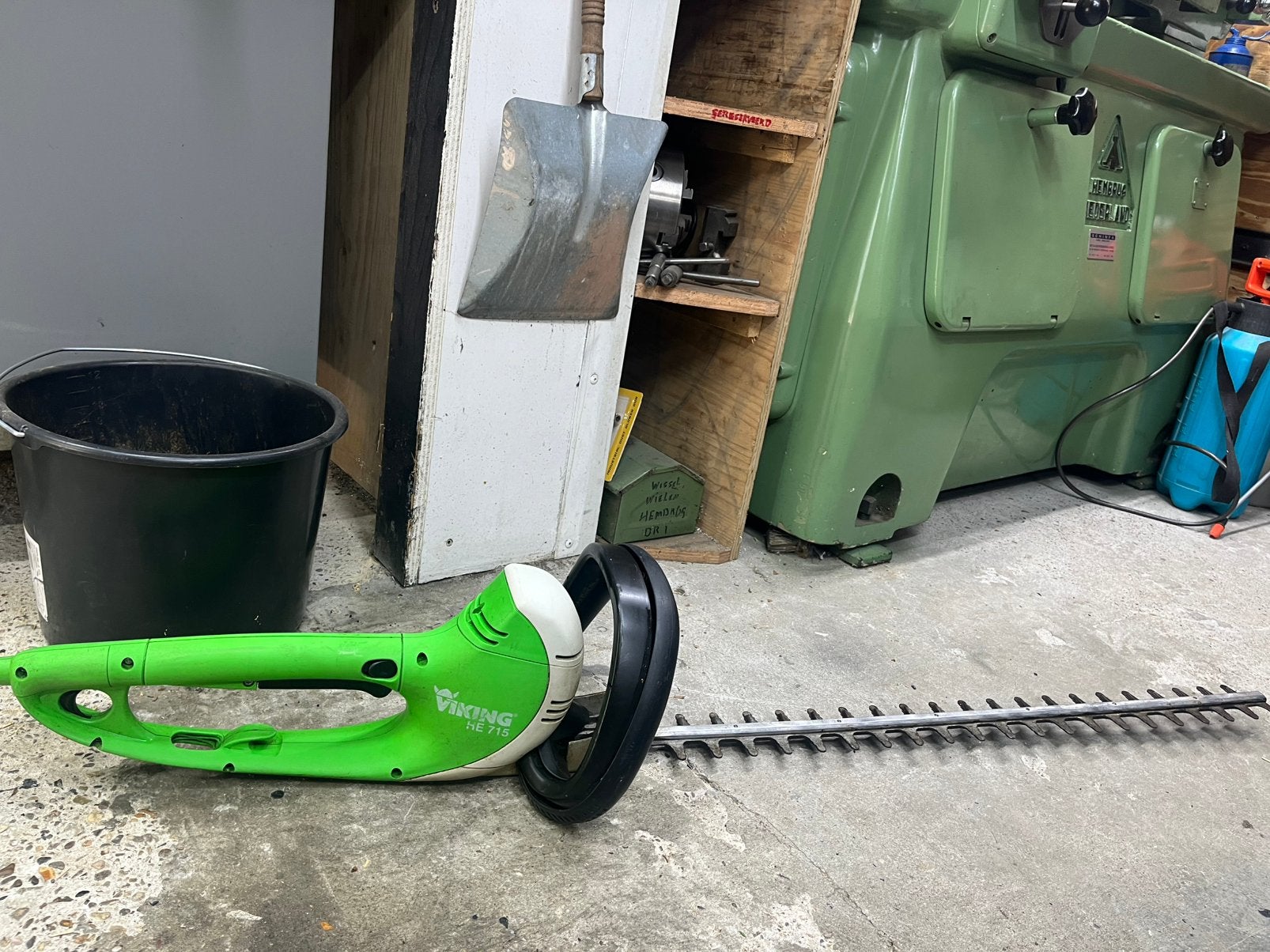 Te koop nette viking/stihl heggenschaar, Tuin en Terras, Heggenscharen, Ophalen of Verzenden, Gebruikt