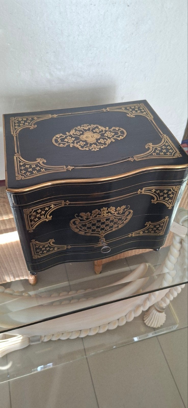 très belle cave à liqueur Napoléon 3 1850 en parfait état, Enlèvement ou Envoi