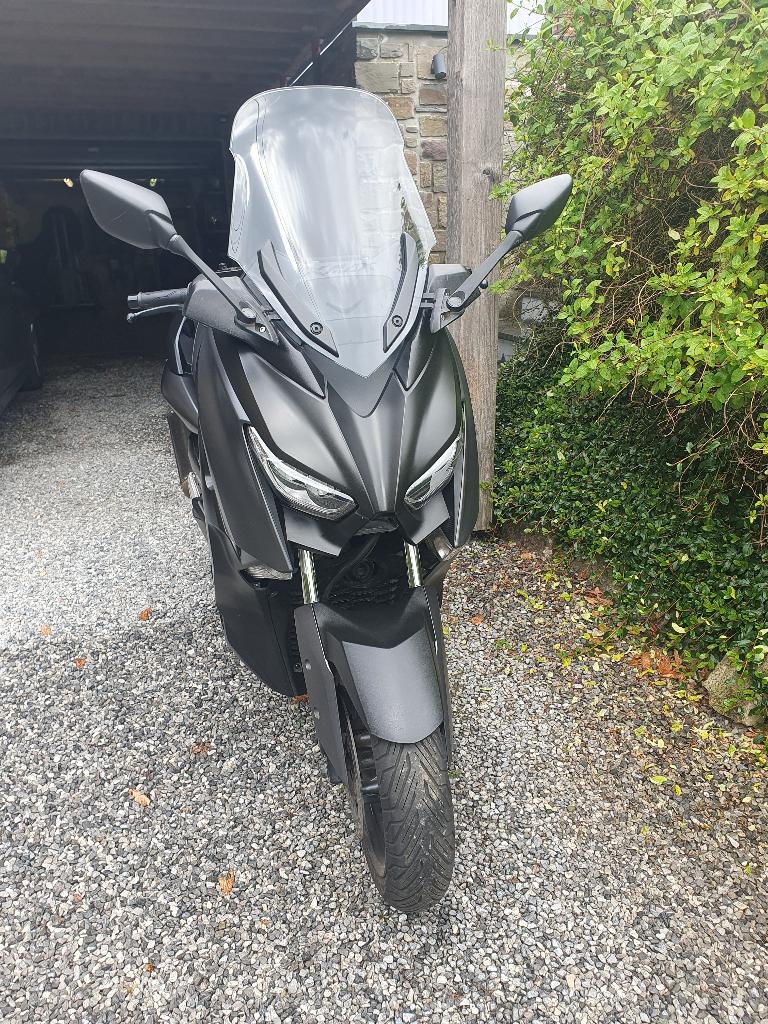 Xmax 125 ABS Akrapovic de 2018, Motoren, Motoren | Yamaha, Particulier, Scooter, 1 cilinder, ABS, LED Verlichting, Sportuitlaat