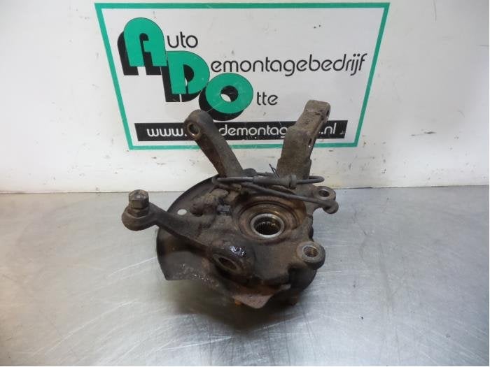 Joint avant gauche d'un Nissan X-Trail (X-Trail 01-), -, 3 mois de garantie, Utilisé, -