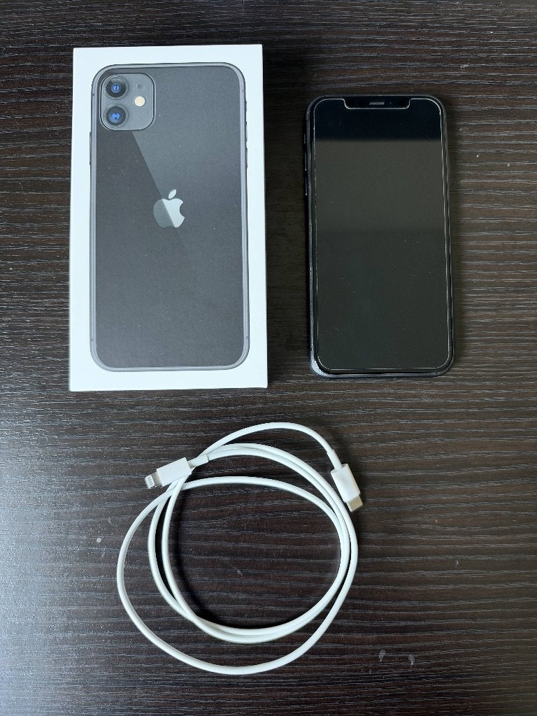 iPhone 11 noir 64 Go - Batterie 88 % - Avec boîte et câble, Enlèvement ou Envoi, 88 %, IPhone 11, Utilisé