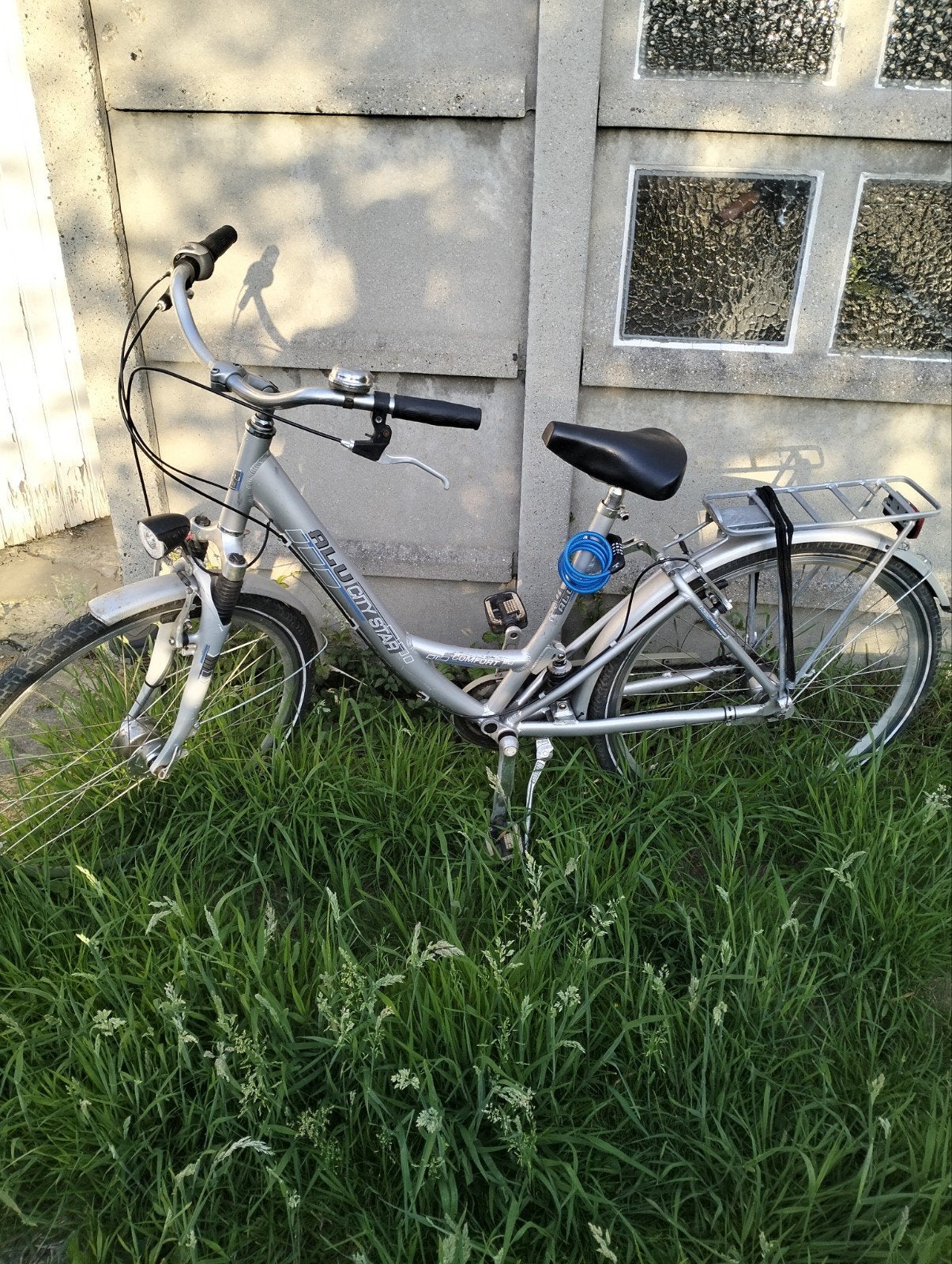 Dames fiets, Enlèvement