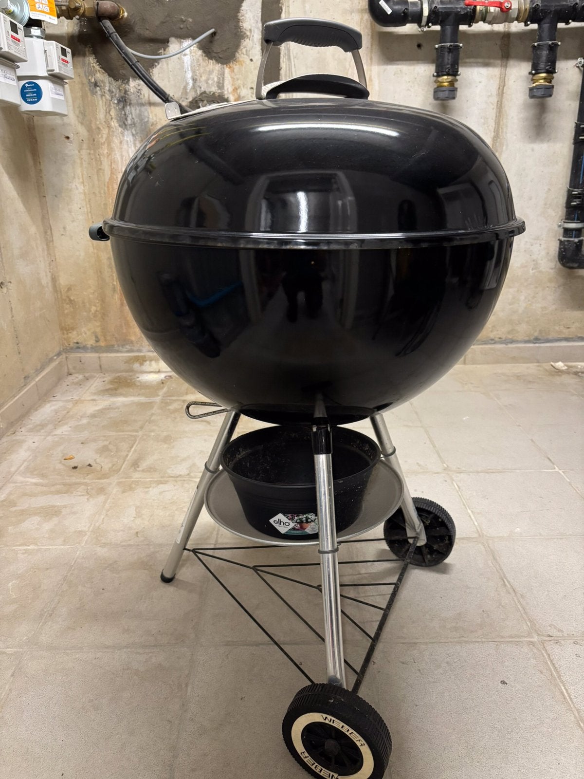 BBQ Weber groot model 57cm., Tuin en Terras, Ophalen, Gebruikt