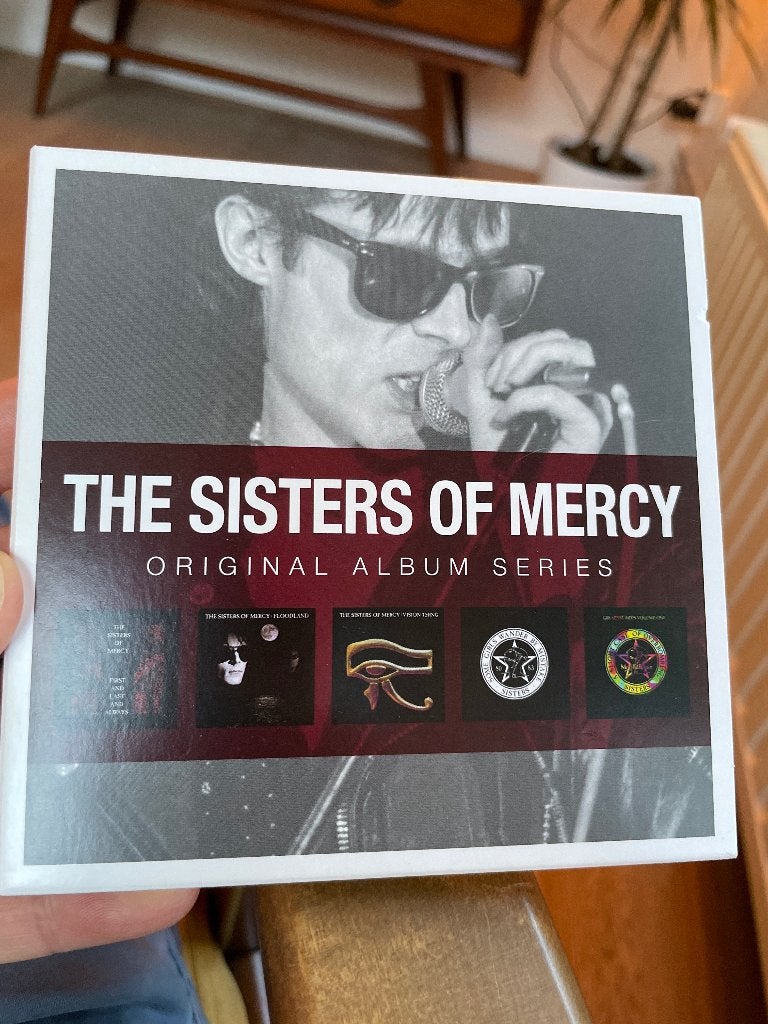 The Sisters of Mercy (5 cd's), Enlèvement ou Envoi, Comme neuf, Album