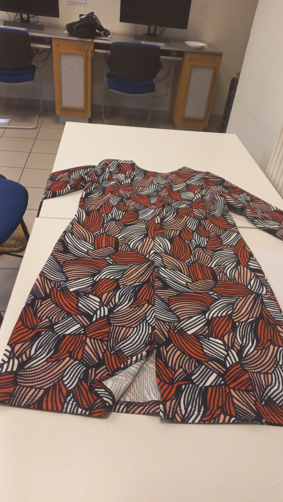 Lover's dress maat 44 onder de knie, Ophalen of Verzenden