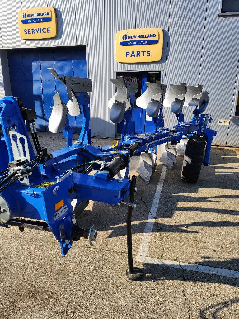 NEW HOLLAND ÖVERUM 5 SCHAAR PLOEG, Zakelijke goederen, Ophalen, Akkerbouw, Weidebouw