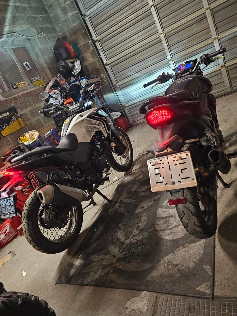 2x 125cc sym nht 2023 en sym wolf, Fietsen en Brommers, Scooters | SYM, Ophalen