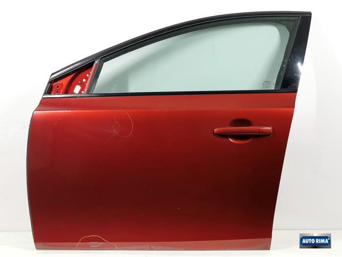 Portière 4portes avant gauche d'un Volvo V40 (702), -, 3 mois de garantie, Porte, -