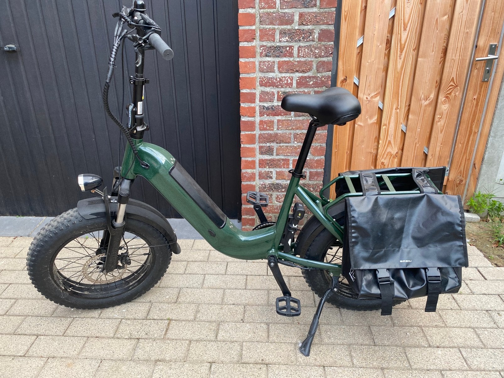 FUNBIKE, Fietsen en Brommers, Ophalen, Zo goed als nieuw