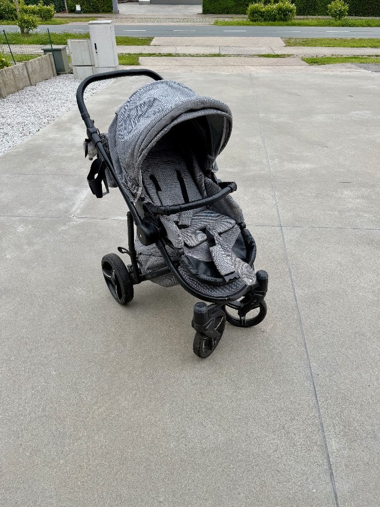 Kinderwagen First Atlanta, Kinderen en Baby's, Kinderwagens en Combinaties, Gebruikt, Kinderwagen, Overige merken, Luchtbanden