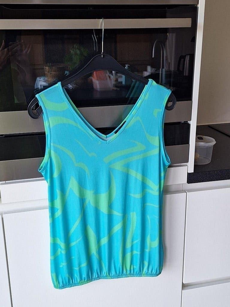 topje (diversa), Vêtements | Femmes, Taille 38/40 (M), Comme neuf, Enlèvement, Multicolore