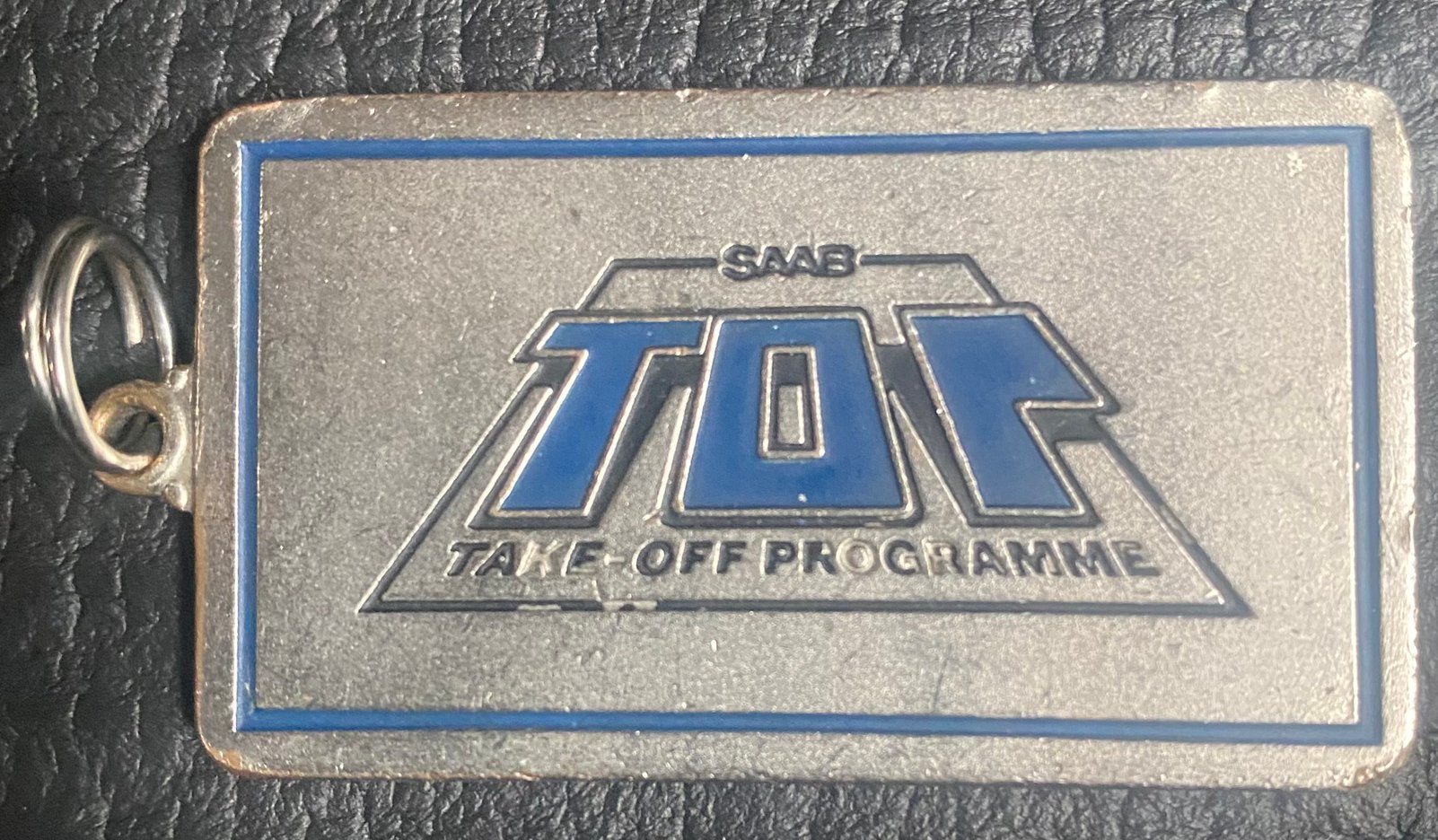 Vintage SAAB-sleutelhanger, Verzamelen, Speldjes, Pins en Buttons, Ophalen, Zo goed als nieuw