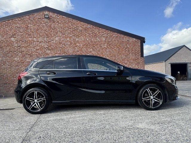 Mercedes  Automatic » Essence/Navi/Xenon/Sièges sport/Caméra, Autos, Classe A, Euro 6, Entreprise, Carnet d'entretien