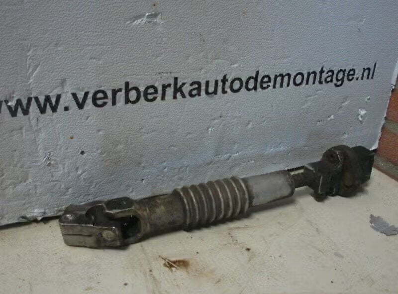 STUUR KRUISKOPPELING BMW 3 serie (E36 / 4) (01-1990/11-1998), Enlèvement ou Envoi, Utilisé, Petuelring 130 80809 München, DE, BMW