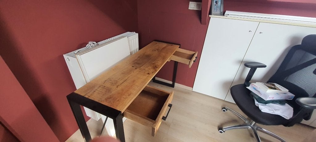 Bureau, Ophalen, Gebruikt, 40 cm, 141 cm