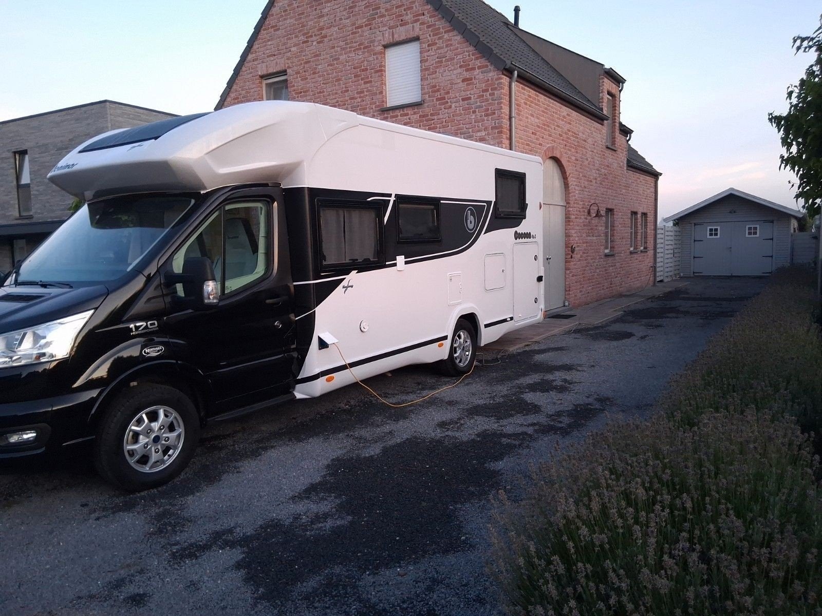 benimar 463 automaat  top staat met dakairco 10/24 14000 km, Particulier, Automatique, Benimar