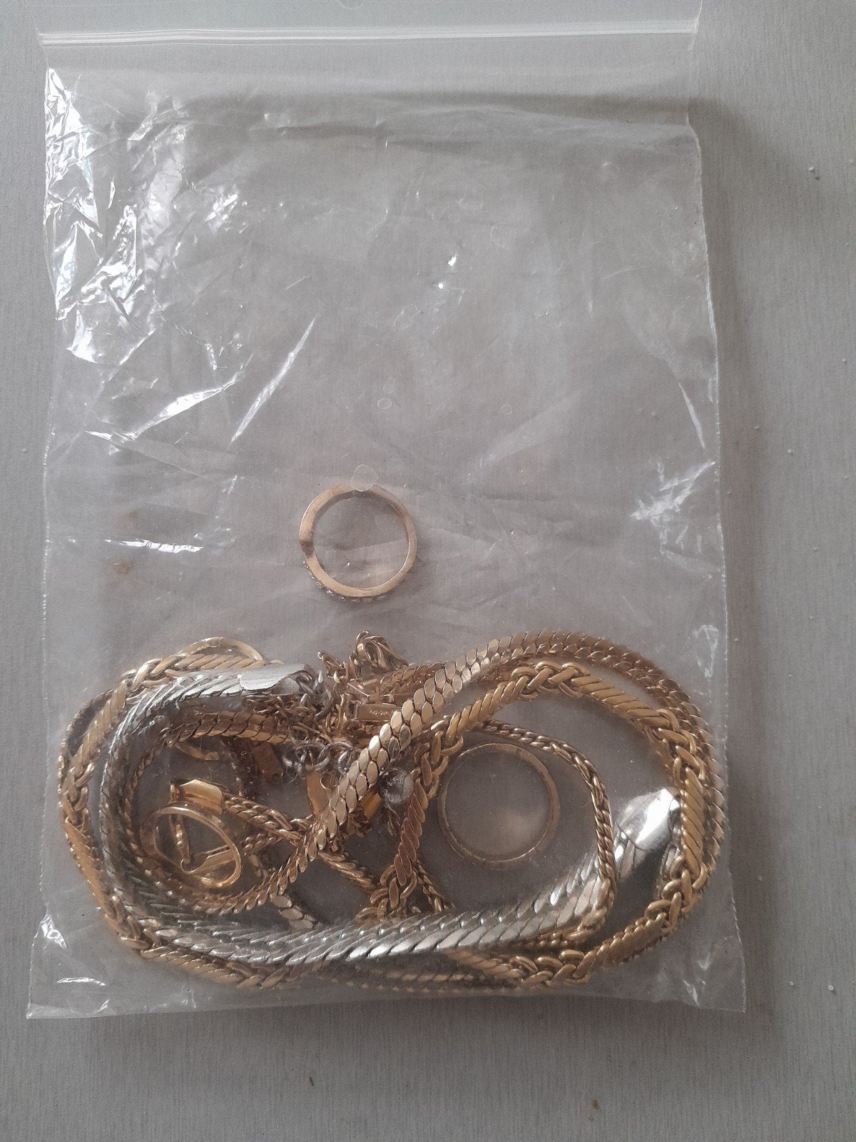 Plaque Goud, Zilver, halskettingen armband enz, Verzamelen, Sleutelhangers, Ophalen of Verzenden