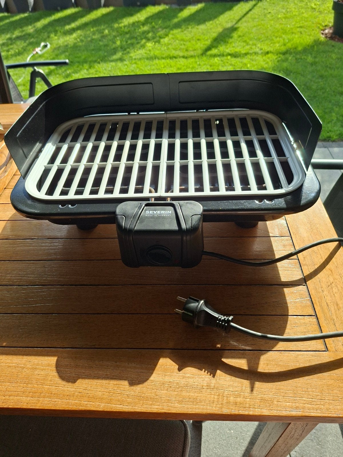 Elektrische tafel barbecue van Severin, Ophalen