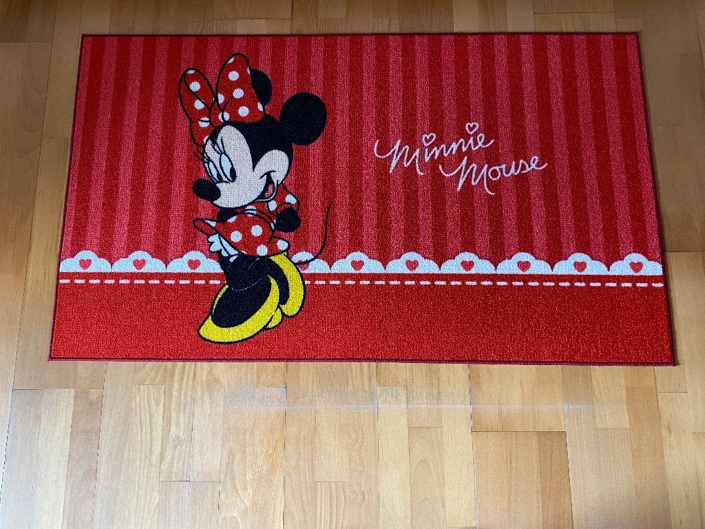 TAPIJT MINNIE MOUSE VOOR KINDERKAMER TE KOOP, Maison & Meubles, Ameublement | Tapis & Moquettes, Rouge, 50 à 100 cm, Comme neuf