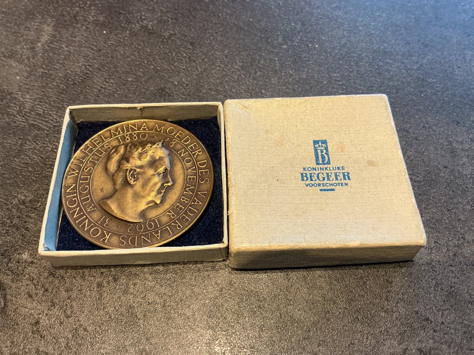 Medaille Nederland koningin Wilhelmina 1962, Ophalen of Verzenden