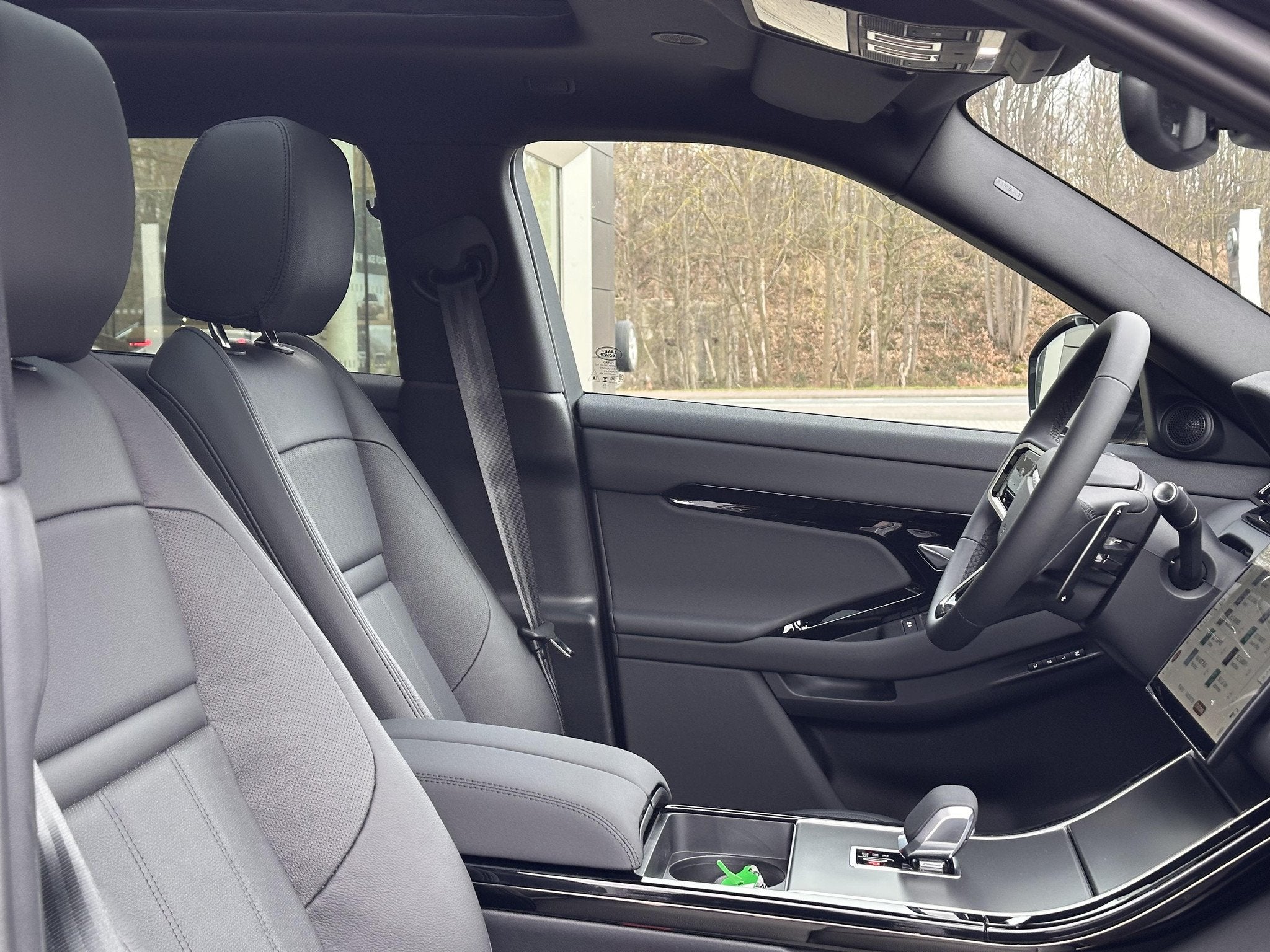 Land Rover Range Rover Evoque P160 S FWD Auto. 26.5MY, Autos, Argent ou Gris, Achat, Entreprise, Noir